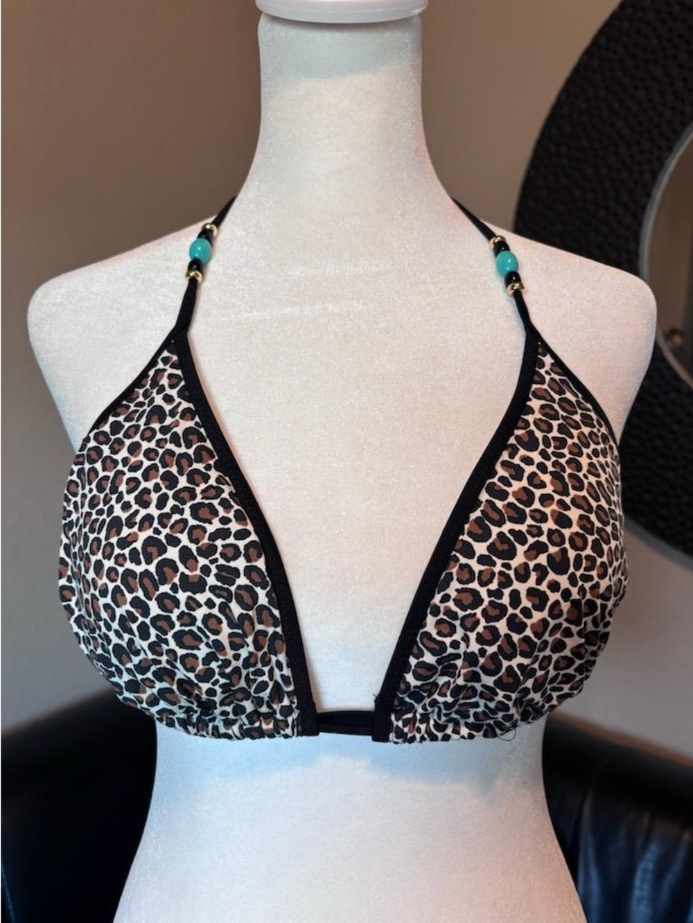 LASCANA SWIM
Swimsuit top only 
size large fits 34-36 B-C